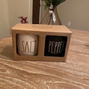 Rae Dunn Salt and pepper